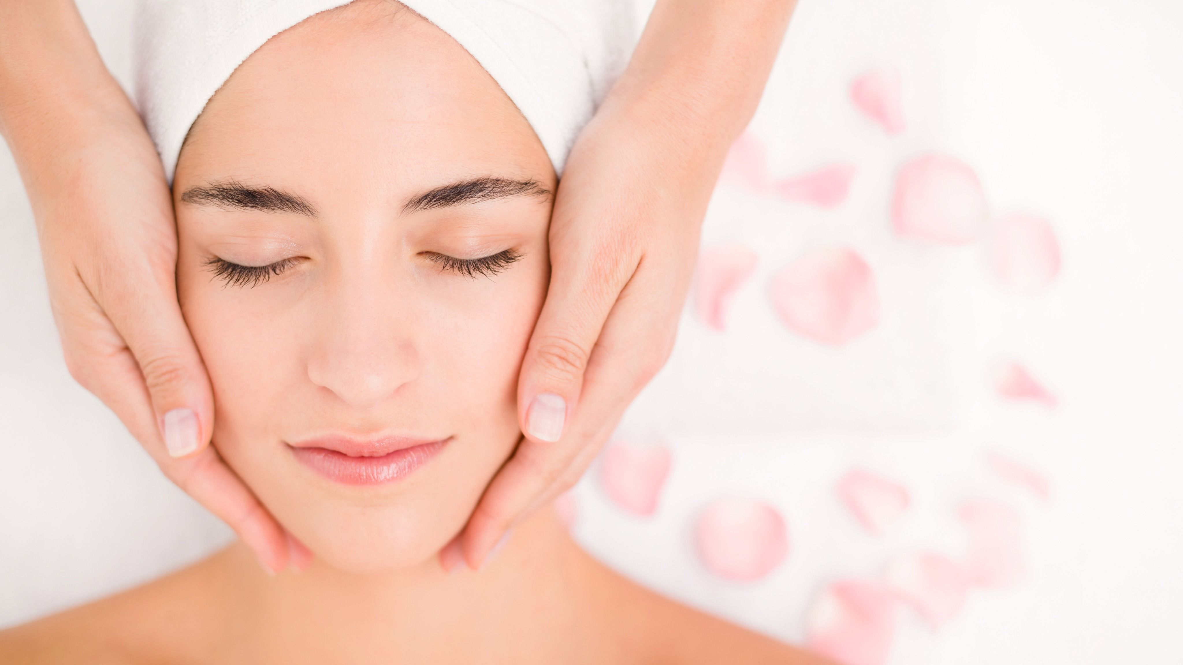 Technicienne en soins esthétiques du visage
